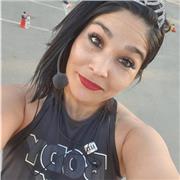 Instructora de zumba para dictar clases a todas las edades . Presenciales y on line